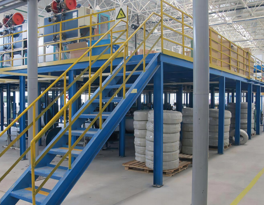 Stalen platform